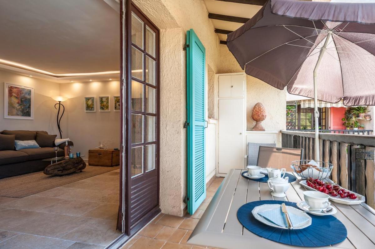 Appartement Le Poisson Bleu Saint-Raphael  Exterior photo